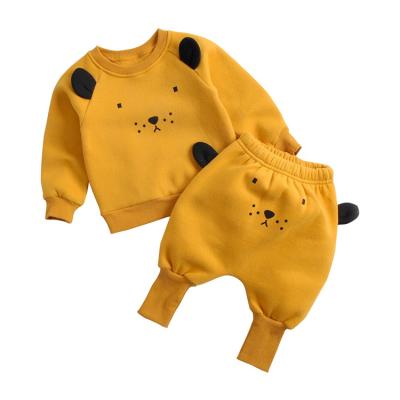 China Breathable Warm Chinese Baby Clothes Sets Newborn Wholesale Clothing for sale