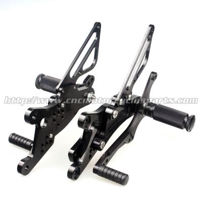 Cina Aluminum Alloy Motorcycle Rear Sets  Rearsets For Yamaha YZF R1 in vendita