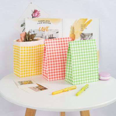 China Recyclable Manufacturers Wholesale Small Gifts Gifts Cute Storage Organize Kraft Paper Bags for sale