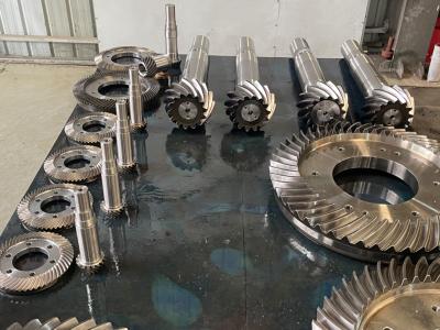 China Long Using Life Anti Oil Spiral Bevel Gear Large Size Surface Polished for sale