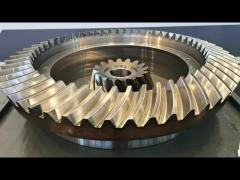 Durable Large Diameter Spiral Bevel Gears For Vertical Cement Mill