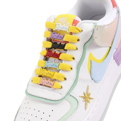 China Sneaker Lace Tag Af1 Decoration Locks Eco-Friendly / Washable Metal Engraved Custom Zinc Alloy Lace Accessories Letter Shoe Lace Charms à venda