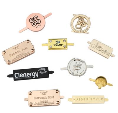 中国 High Quality Eco-Friendly/High Quality/Cheap Price Custom Engraved Embossed Logo Metal Name Plates Tag Label For Handbags 販売のため