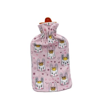 China Amazon Hot Selling Heater Bag Keep Warm Stripe Small Silicone Explosion-proof Anti-scalding Rubber Hot Water Bottle Bags Cover Custom for sale