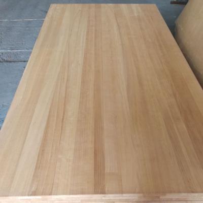 China Modern Poplar Jointed Board Wood Poplar Sawn Factory Price Common Furniture Timber Board Wood Panels for sale