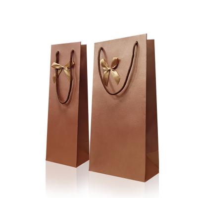 China Custom Custom Paper Bag Clothing Shopping Bag Gift Packaging Handbag for sale