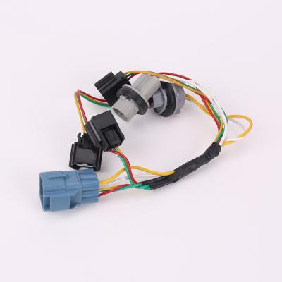 China Automotive 2pin Headlight Ceramic Socket Connector Car Horn Socket Connector Fog Lamp Ceramic Connector for sale