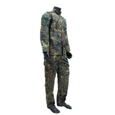 China Digital Print Polyester/Cotton Training Uniform Coat and Pants for Outdoor Sports for sale