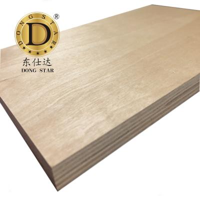 China Contemporary Manufacture Professional Birch Furniture UV Decoration Laminated White Baltic Birch Plywood Wood Sheet for sale