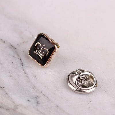 China Wholesale custom ALLOY designer metal cardigan neckline buckle scarf cufflinks accessories hijab pins women mini brooch for sale