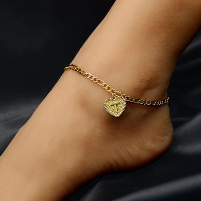 China Romantic Stainless Steel Heart Shape Initial Gold Charm Jewelry Anklets With Letters for sale