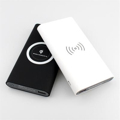 China New Arrival Portable Wireless Charging 8000mah 10000mah Radio Charger Power Bank for sale