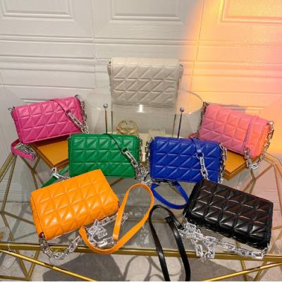 China Portable Lingge PU Shoulder Bag High Quality Leather Women Colorful Chain Messenger Handbags for sale