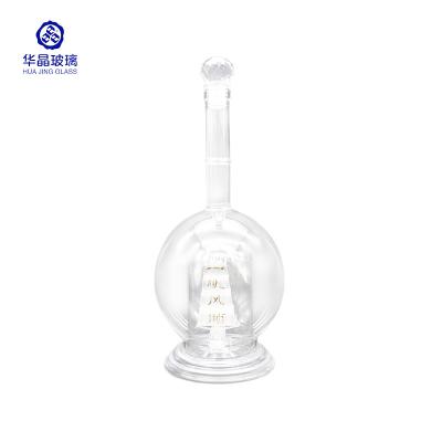 China Custom Clear Glass Beverage Whiskey Decanter Glass Empty Liquor Bottles for sale