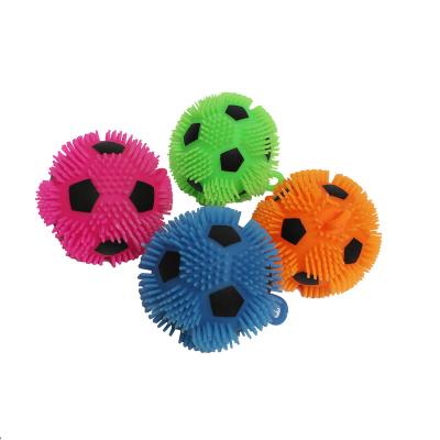 China Worry Relief Inflatable Toy Soccer Puffer Ball Hairy Anti-stress Toy Soccer Puffer Ball Squeeze Soccer Stress Reliever Inflatable Toy Balls For Kids for sale