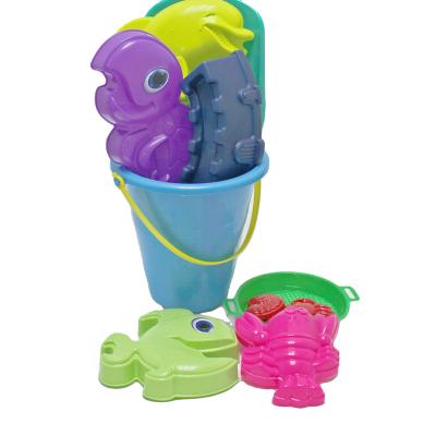 China Sand beach game set colorful beach and sand toy sets eco-friendly bucket water toy for sale