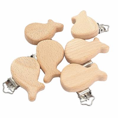 China BPA Fashion Wooden Pacifier Clip Whale Beech Wooden Pacifier Clip Baby Teether Free Natural Nipple Toys Nipple Clip for sale