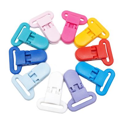 China BPA Free In Stock Plastic Pacifier Chain Accessories Infant Pacifier Clips DIY Baby Pacifier Clip for sale