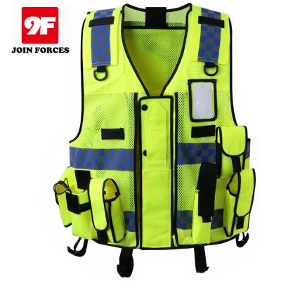 China 155gsm Mesh EN20471 Standard 100% Polyester Construction Safety Vest With Pockets for sale