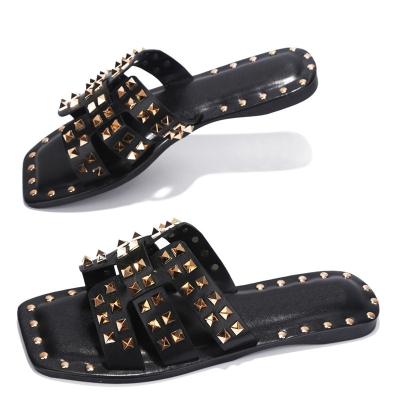 China New Fashion Round Women Rivet Ladies Flip Flops Studded Flats Women Slippers Flats Women Slippers Sandals for sale