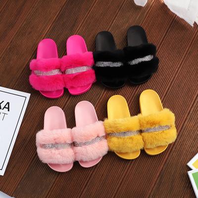 China Wholesale Diamond Faux Fur Kids Slipper Toddler Flat Kids Toddler Babies Fluffy Slides For Boys And Girls With Strap for sale