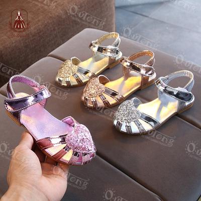 China Infant Stylish Tongji Girl Shoes PU Leather Sparkle Glitter Kids Strap Kids Sole Flat Rubber Daily Causal Round Sandals for sale