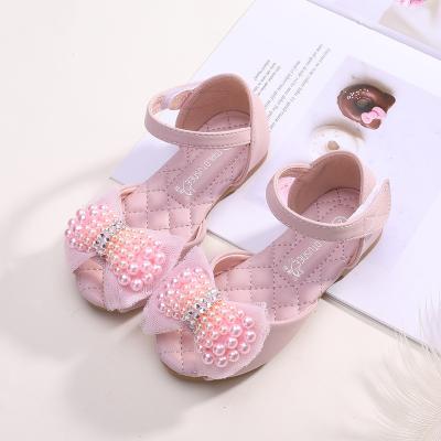 China Stylish Comfy Baby Diamond Pearl Flower Girl Sandals Round Flat Fancy Summer 2 Years For 8 Year Old Kids for sale