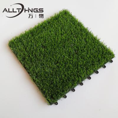 China Outdoor Interlocking DIY Anti-water Artificial Grass Lawn Plastic Turf Mosaic Tile for sale