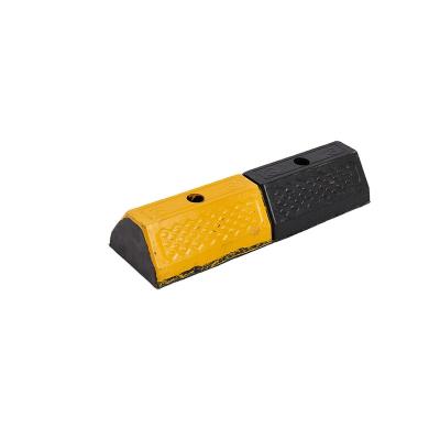 China Safety 50*15*10cm Rubber Limiter Parking Lot To Prevent Car Slip Reversing Positioner Rubber Black Both Yellow Holes for sale