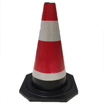 China Roadway Safety Signs 70*38*38cm Road Wholesale Bucket Ice Cream Block Equipments Reflective Safety Warning Traffic Square Rubber Cone for sale