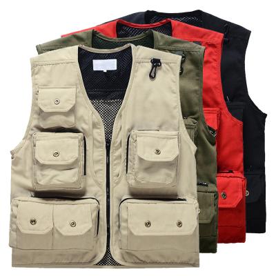 China QUICK DRY Mens Multi Pockets Cargo Vest For Climbing Shooting Photography Hanging Journalist Fishing Vest Angler Waistcoat for sale