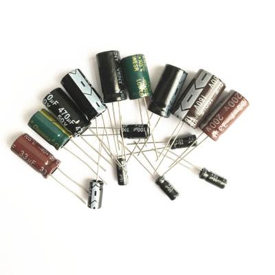 China New general purpose 400V 5.6uF 6*12mm 105 degree radial 400V/5.6uF aluminum electrolytic capacitor for sale