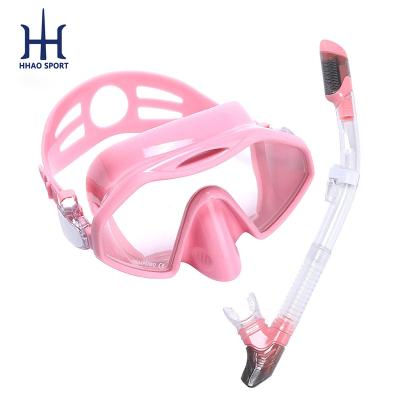 China Best Deep Sea Waterproof Scuba Free Silicone Snorkeling Mask And Snorkel Gear Diving Kit for sale