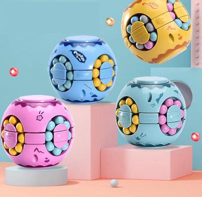 China 2021 Hot Selling Magic Spinner Rotating Bean Cubes Customized New Design Amazon Children Education Toy For Kids for sale