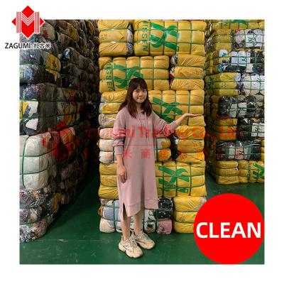 China Factory direct polyester/cotton sportswear in bales apparel export used clothes Europe with reasonable price for sale