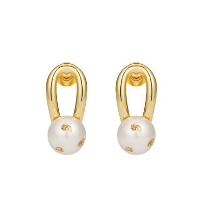 China Sterling Silver Flower Heart Pearl Earring Freshwater Gold Stud Earrings 2021 Hiphop Pearl and Gold Jewelry 925 Real Big for sale