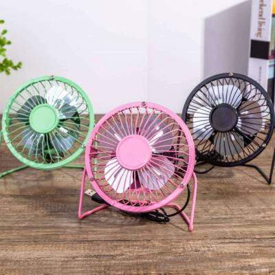 China Mimi Quiet Operation 5V Mini Table Laptops Desk Fan 4 Inch USB Home Appliances 2 Arrangement 360 Rotation Portable Metal Body with USB Cable for sale