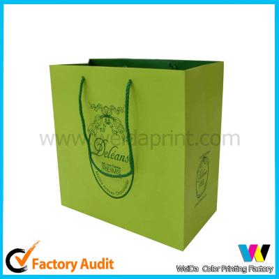 China Green Personalized Gift Bags With Handle Customized Color Logo Slogan Design for sale