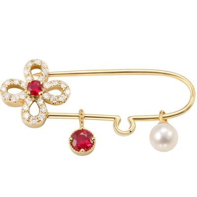 China Ruby Pearl Luxury Group Setting 18k Diamond Lab Loose Red Diamond With White Round Pearl Christmas Brooch Pin for sale