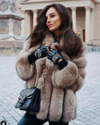 China 2022 Winter Women Anti-wrinkle Real Fox Fur Coat Luxury Genuine Real Fur Jackets Classic Custom Ladies Outerwear Vertical for sale