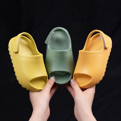 China Lightweight Yeezy Little Kids Toddler Baby Kids Summer Sandals Slides For Boys Girls Water Foam Beach Pool Resin Bone Groove Shoes for sale