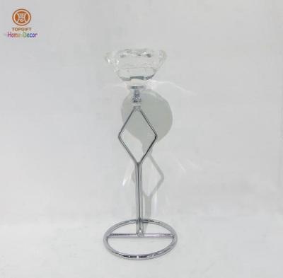 China Pedestal One head unique Wedding Decorative Candle Holders Of metal frame for sale