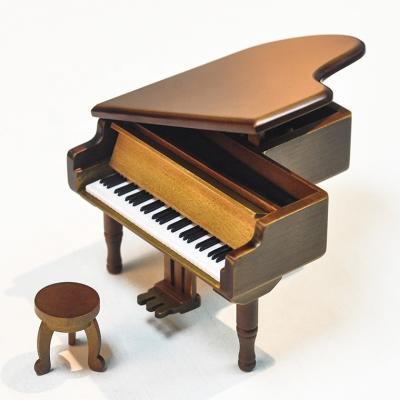 China Wooden Piano Music Box Retro Music Boxes Vintage Roll Up Music Box Memorable Piano Music Box for sale