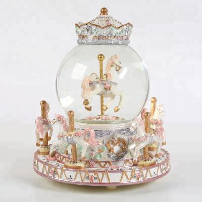 China Crystal ball merge with music box souvenir gift carousel wholesale tourist music box for sale