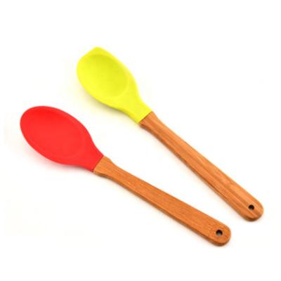 China Durable Classic Silicone Red/Yellow Head Handle Spoonula And Wooden Spoon Set For Making Salad for sale