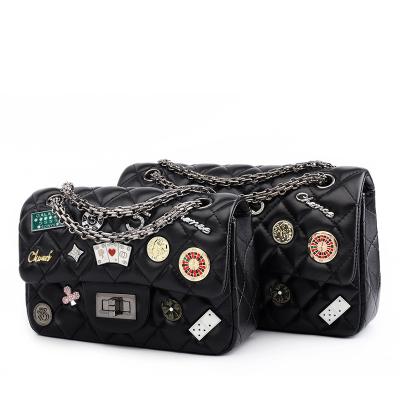 China Fashion Style Popular Luxury Insignia Appliques Cross - Body Bags Women Ladies Stitched Chain Shoulder Bags for sale