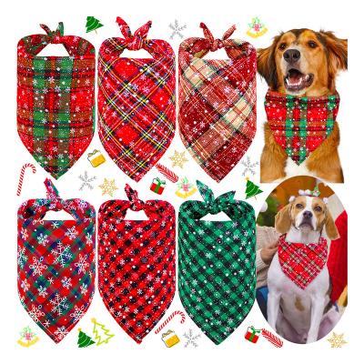 China Christmas Viable Hot Sale Triangular Bandage Classic Plaids Printed Pet Bandana Scarf for Dog and Cat Pet Accessories for sale