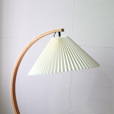 China Modern. Adjustable Lighting Wooden Luxury Light Style Power Switch OEM Body Floor Lamp Modern Office for sale