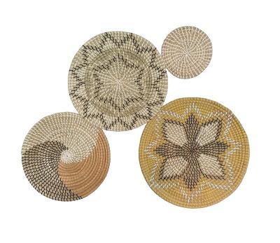 China Boho Modern Decor Natural And Black Wall Disc Woven Basket Plant Plankton African Wall Basket Set Vietnam Handicraft Cheap Price for sale