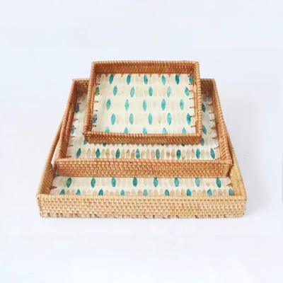 China Sustainable Table Tray Set Natural Decorative Handmade Wholesale Round Woven Vintage Retro Rattan Serving Trays for sale